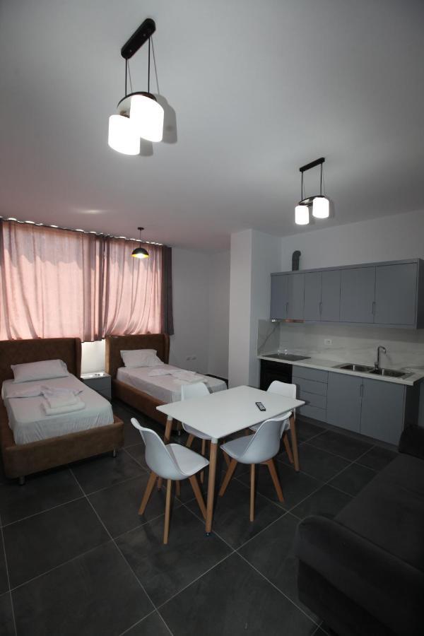 Deda Apartments ساراندا المظهر الخارجي الصورة
